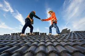 Best Roof Installation  in Zillah, WA